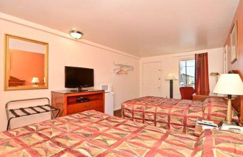 Imagen de la habitación del Hotel America's Best Value Inn Lancaster. Foto 7