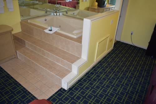 Imagen de la habitación del Hotel Americas Best Value Inn, Lexington. Foto 14