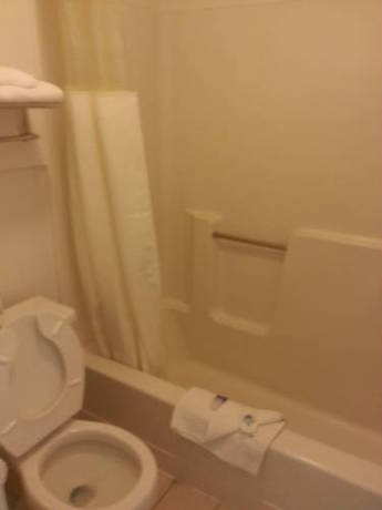 Imagen de la habitación del Hotel Americas Best Value Inn Lincoln. Foto 11