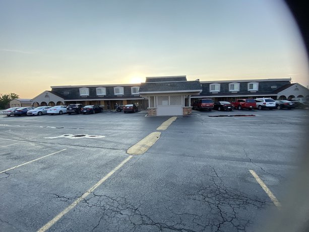 Imagen general del Hotel Americas Best Value Inn Marion, OH. Foto 3
