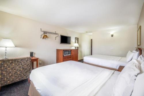 Imagen de la habitación del Hotel Americas Best Value Inn Marquette. Foto 7