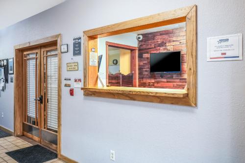 Imagen general del Hotel Americas Best Value Inn Marquette. Foto 2