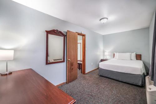 Imagen de la habitación del Hotel Americas Best Value Inn Marquette. Foto 18
