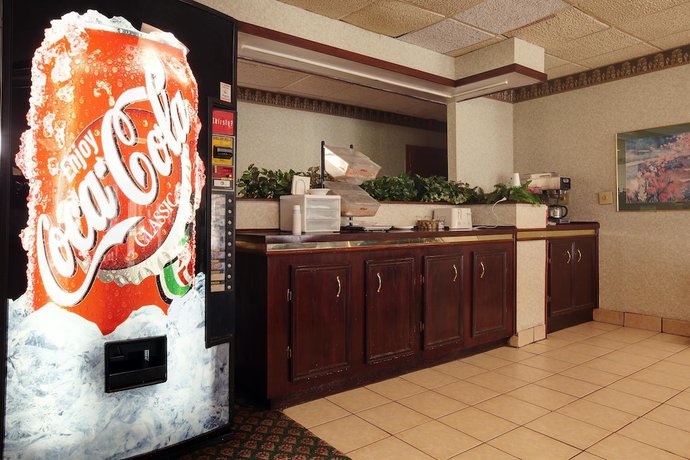 Imagen del bar/restaurante del Hotel Americas Best Value Inn Marshall. Foto 4