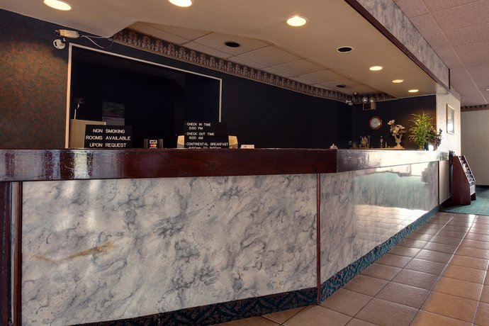 Imagen de los interiores del Hotel Americas Best Value Inn Marshall. Foto 16