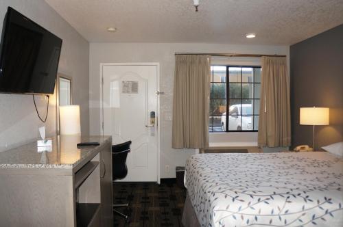 Imagen de la habitación del Hotel Americas Best Value Inn - Milpitas. Foto 12