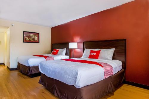 Imagen de la habitación del Hotel Americas Best Value Inn Moline. Foto 14