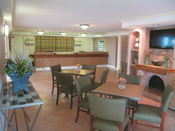 Imagen de los interiores del Hotel Americas Best Value Inn Montgomery, Al. Foto 12