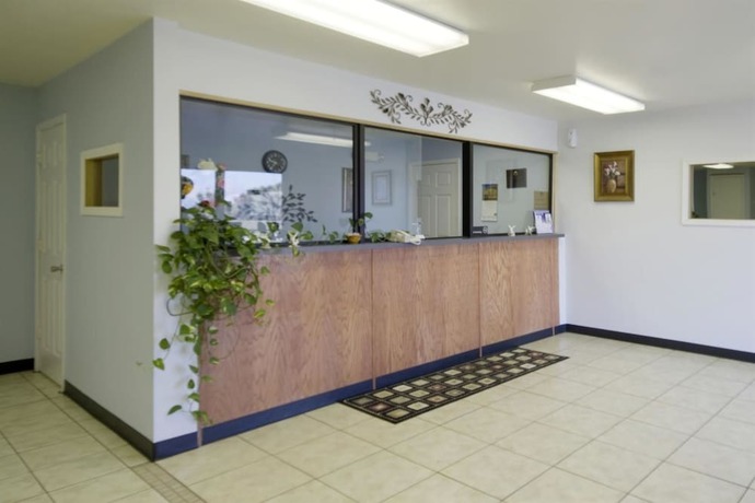 Imagen de los interiores del Hotel Americas Best Value Inn Muskogee. Foto 8