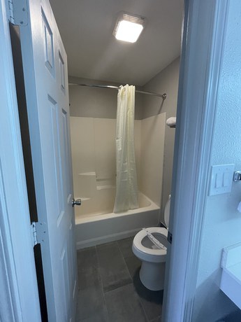 Imagen de la habitación del Hotel Americas Best Value Inn Muskogee. Foto 6