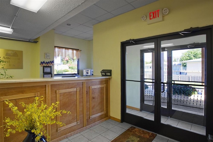 Imagen de los interiores del Hotel Americas Best Value Inn Nashville Airport S. Foto 13