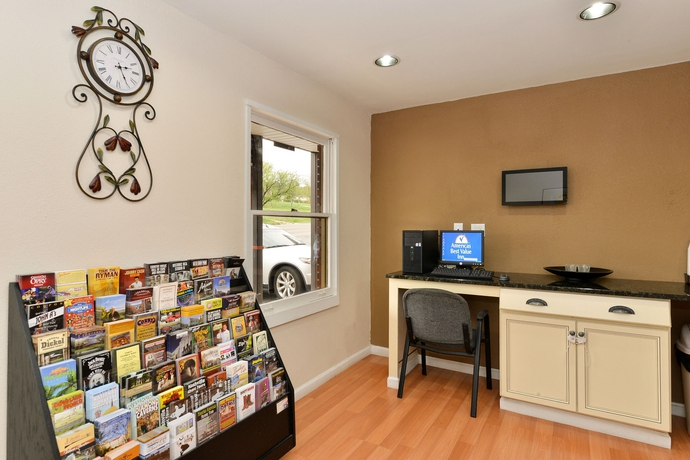 Imagen de los interiores del Hotel Americas Best Value Inn Nashville Downtown. Foto 11