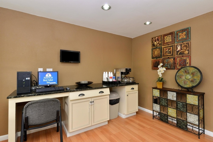 Imagen de los interiores del Hotel Americas Best Value Inn Nashville Downtown. Foto 13