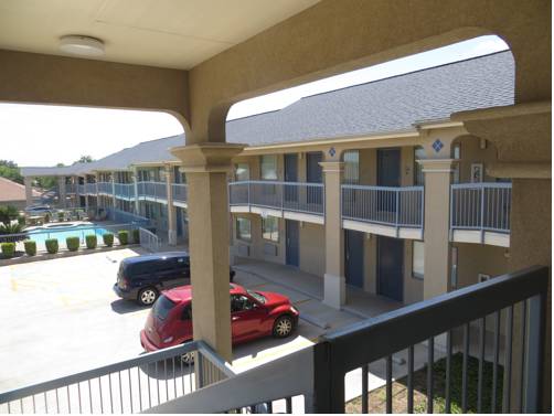 Imagen de la habitación del Hotel Americas Best Value Inn New Braunfels San Antonio. Foto 10