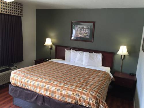 Imagen de la habitación del Hotel Americas Best Value Inn Norman At Univ Of Oklahoma. Foto 10