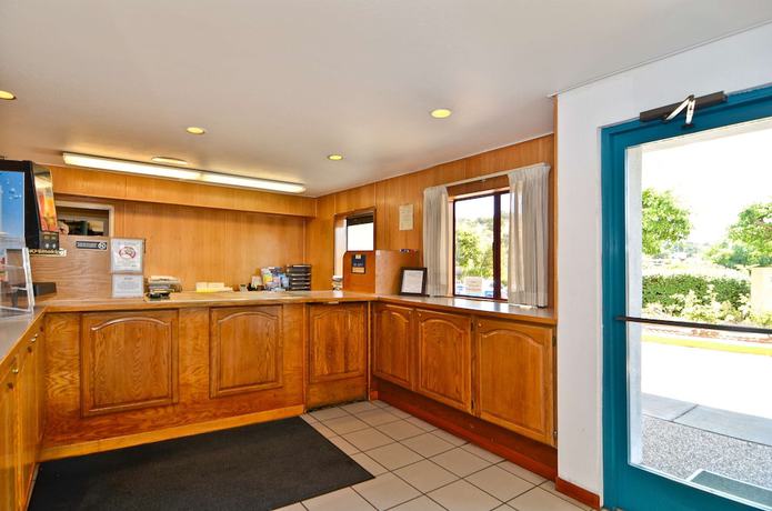 Imagen de los interiores del Hotel Americas Best Value Inn Novato Marin Sonoma. Foto 15