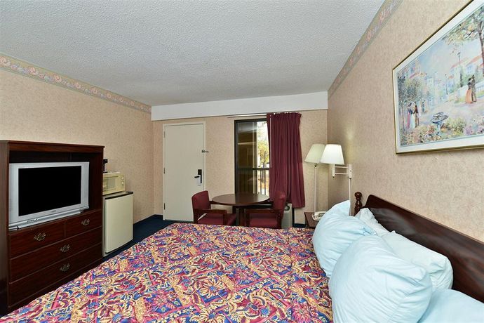 Imagen general del Hotel Americas Best Value Inn, Oakwood. Foto 2