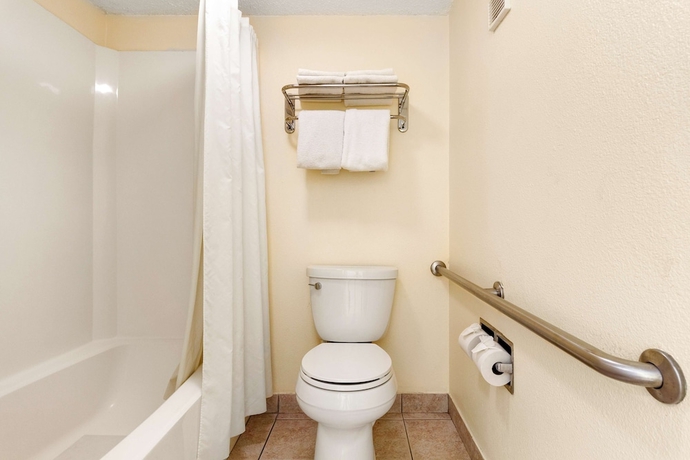 Imagen de la habitación del Hotel Americas Best Value Inn Ocean Inn. Foto 15