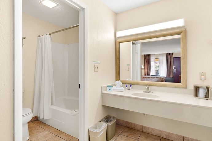 Imagen de la habitación del Hotel Americas Best Value Inn Ocean Inn. Foto 17