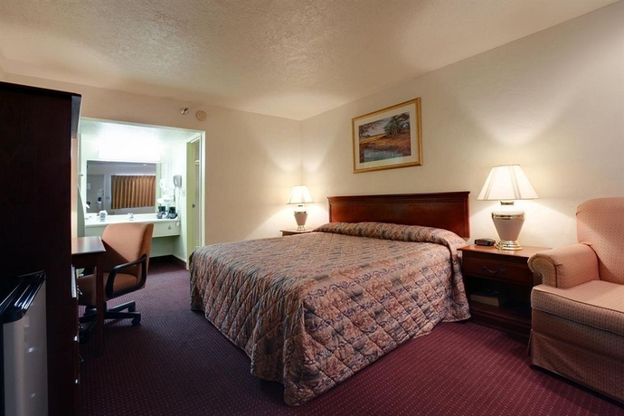 Imagen de la habitación del Hotel Americas Best Value Inn Oklahoma City /bricktown. Foto 7