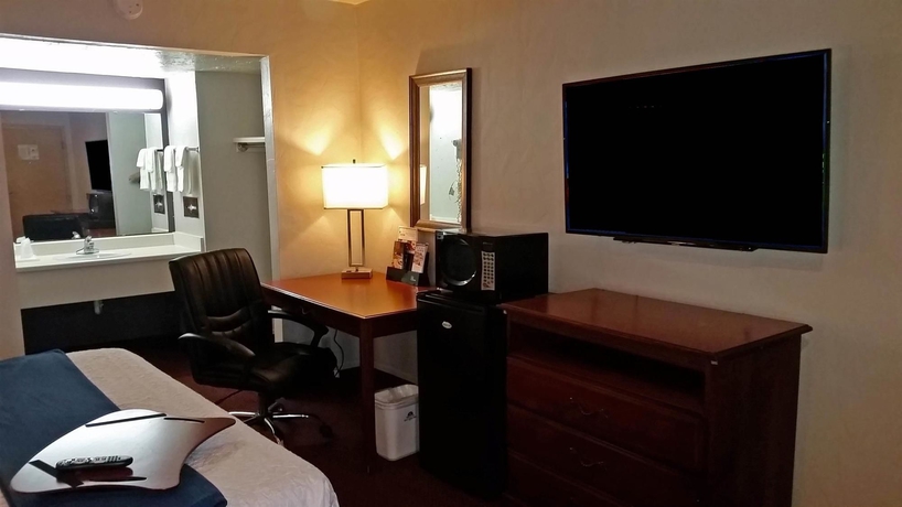Imagen de la habitación del Hotel Americas Best Value Inn Oklahoma City /bricktown. Foto 9
