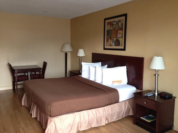 Imagen de la habitación del Hotel Americas Best Value Inn Orlando, FL. Foto 14