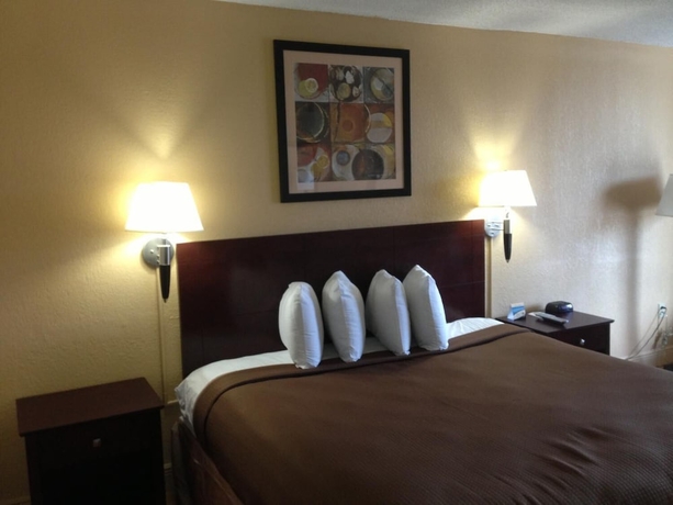 Imagen de la habitación del Hotel Americas Best Value Inn Orlando, FL. Foto 15
