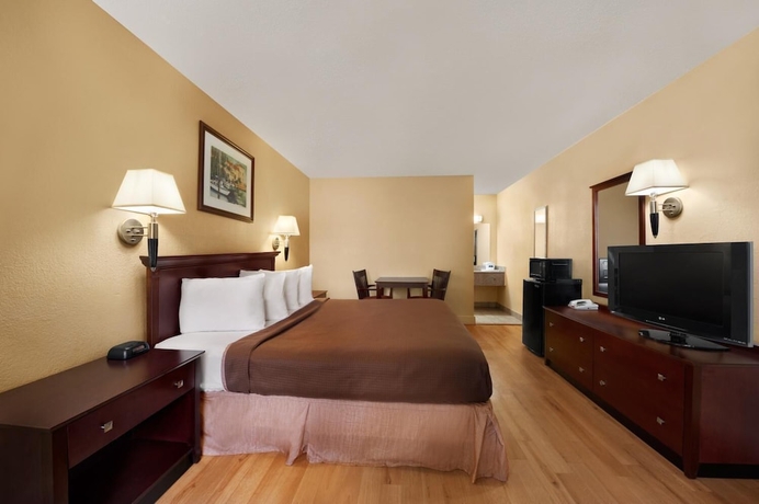 Imagen de la habitación del Hotel Americas Best Value Inn Orlando, FL. Foto 17