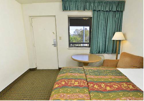 Imagen de la habitación del Hotel America's Best Value Inn - Oxford. Foto 12