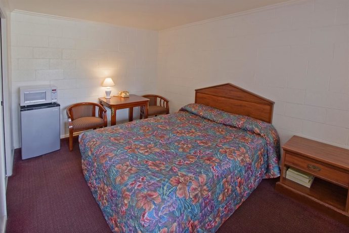 Imagen de la habitación del Hotel Americas Best Value Inn Oxnard Port Hueneme. Foto 11