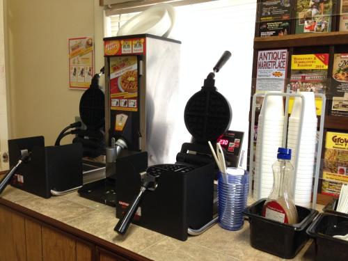 Imagen del bar/restaurante del Hotel Americas Best Value Inn - Palmyra/hershey. Foto 11