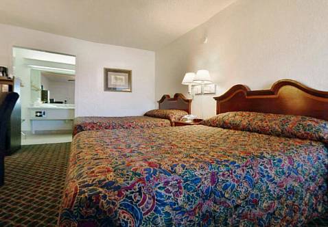 Imagen de la habitación del Hotel Americas Best Value Inn Paris. Foto 5