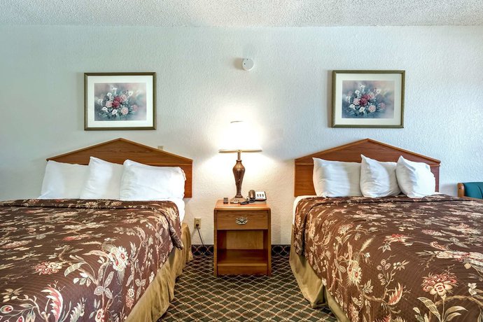 Imagen de la habitación del Hotel Americas Best Value Inn Paris. Foto 9