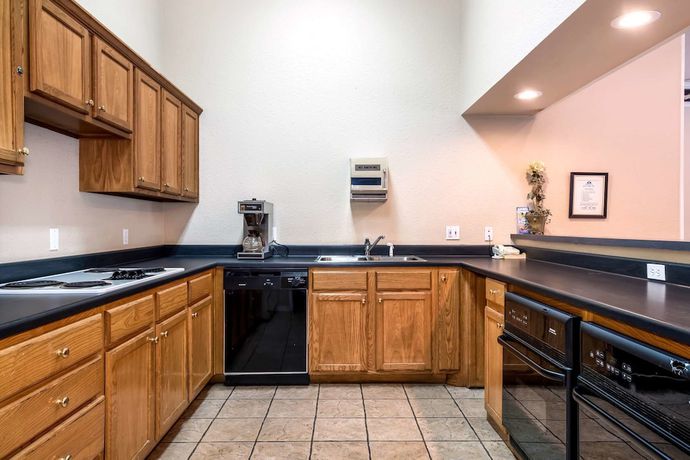 Imagen de la habitación del Hotel Americas Best Value Inn Paris. Foto 13