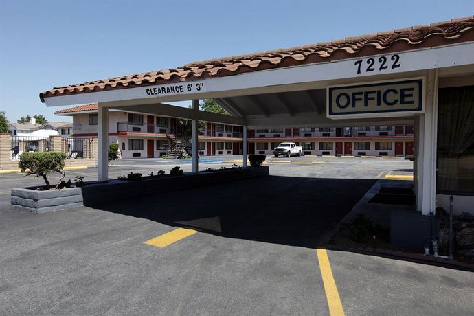 Imagen de la piscina del Hotel Americas Best Value Inn Pico Rivera Los Angeles E. Foto 9