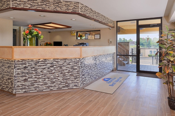 Imagen de los interiores del Hotel Americas Best Value Inn Pittsburgh Airport. Foto 18