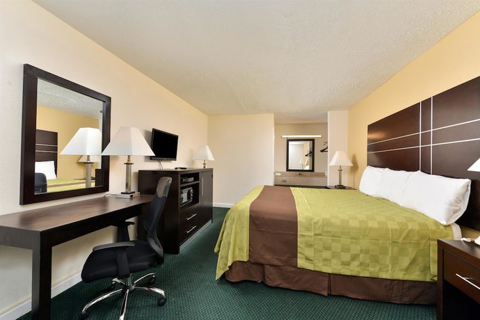 Imagen de la habitación del Hotel Americas Best Value Inn Port Jefferson Station Long Island. Foto 7