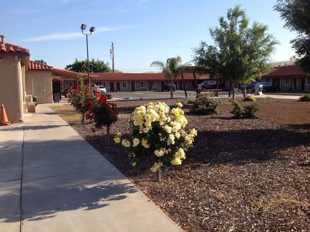 Imagen de los exteriores del Hotel Americas Best Value Inn Porterville. Foto 15