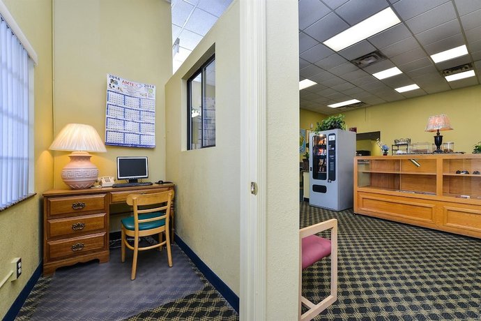 Imagen de los interiores del Hotel Americas Best Value Inn Prescott Valley. Foto 12