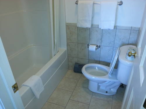 Imagen de la habitación del Hotel Americas Best Value Inn Providence North Scituate. Foto 12