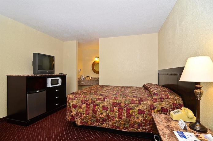 Imagen de la habitación del Hotel Americas Best Value Inn Refugio. Foto 3