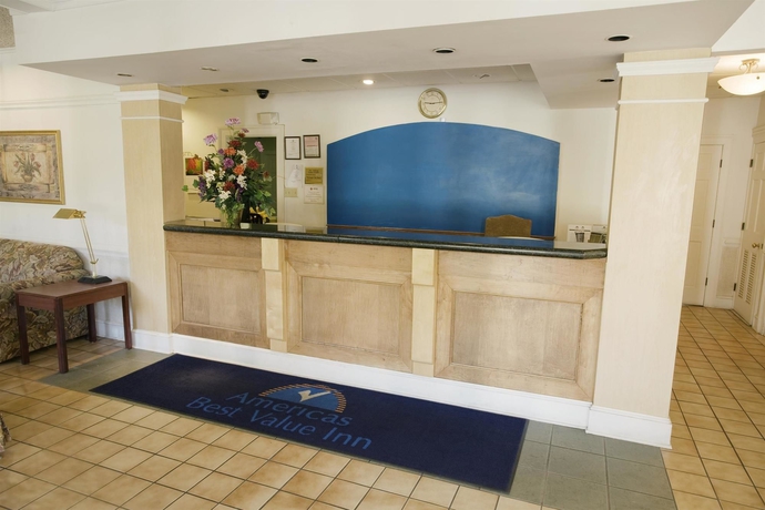 Imagen de los interiores del Hotel Americas Best Value Inn Richmond South. Foto 8