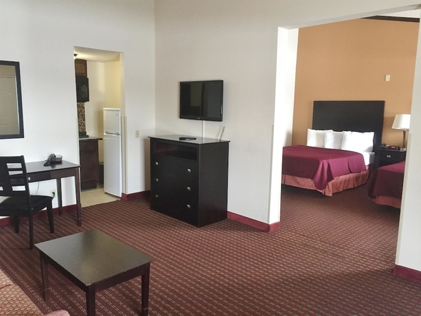 Imagen de la habitación del Hotel Americas Best Value Inn Romulus Detroit Airport. Foto 7