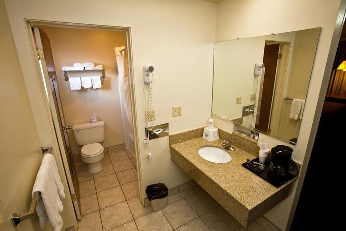 Imagen de la habitación del Hotel Americas Best Value Inn Roosevelt Ballard. Foto 9
