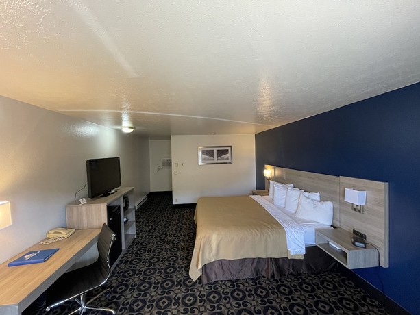 Imagen de la habitación del Hotel Americas Best Value Inn Roosevelt Ballard. Foto 10