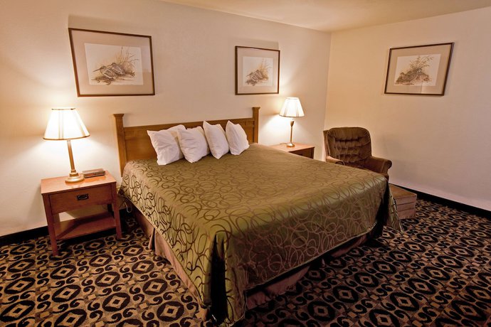 Imagen de la habitación del Hotel Americas Best Value Inn Roosevelt Ballard. Foto 12