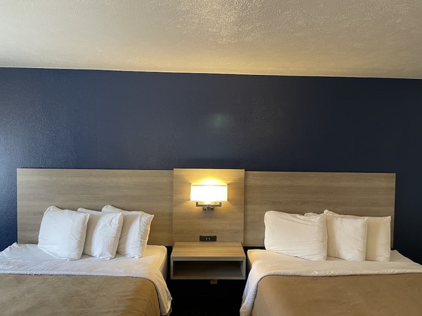 Imagen de la habitación del Hotel Americas Best Value Inn Roosevelt Ballard. Foto 13
