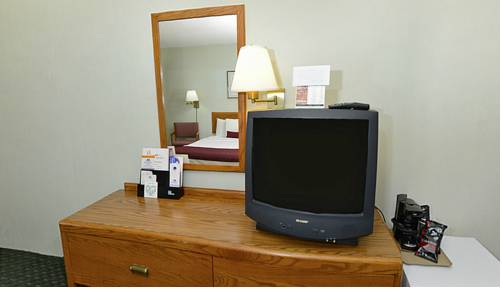Imagen de la habitación del Hotel Americas Best Value Inn Saint Ignace. Foto 8