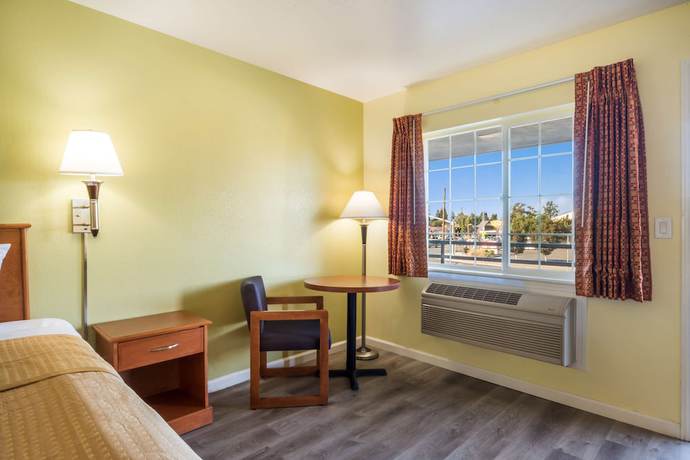 Imagen de la habitación del Hotel Americas Best Value Inn Santa Rosa, CA. Foto 5