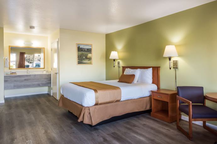 Imagen de la habitación del Hotel Americas Best Value Inn Santa Rosa, CA. Foto 16